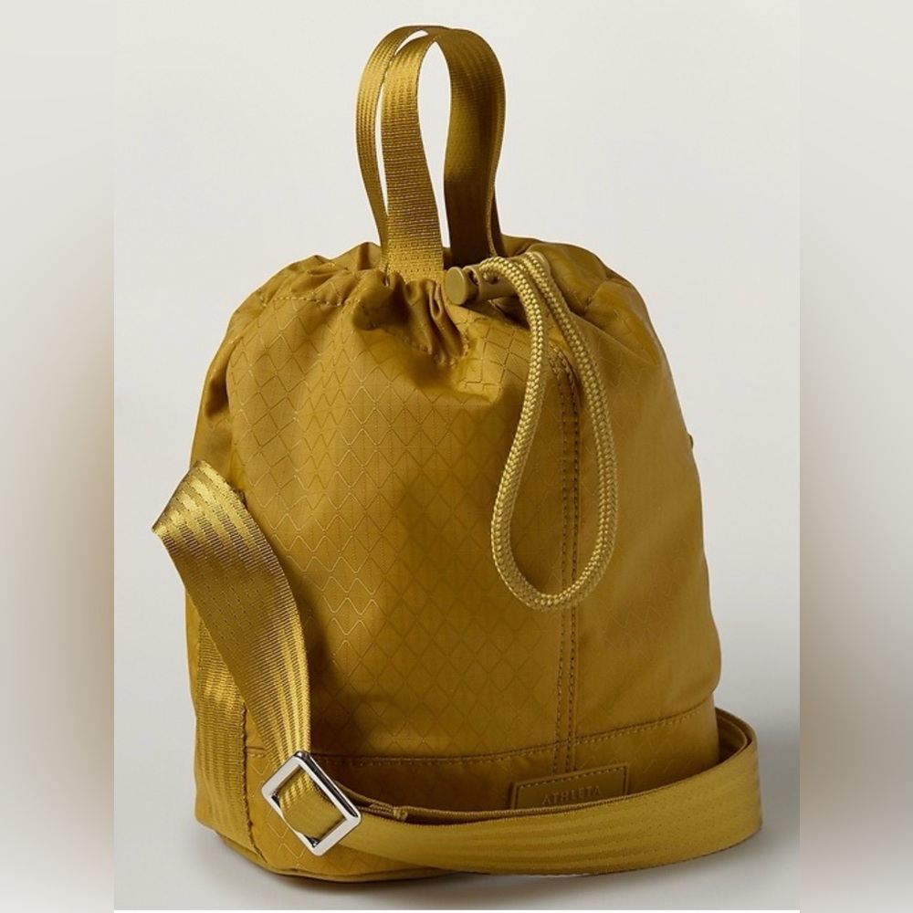 Athleta crossbody bucket bag